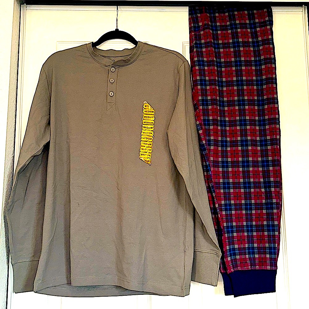 Land’s End Men’s Matching Pajama Set NWT - Picture 2 of 3
